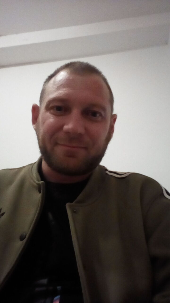  53581296  Vasily, 37 ,    