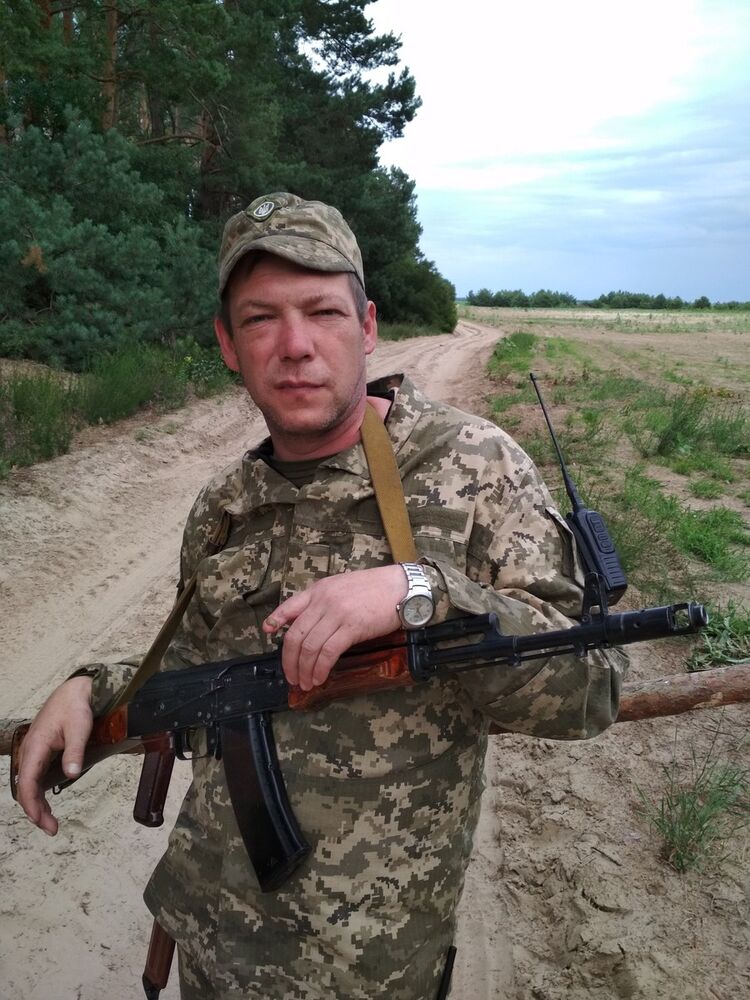  ,   Igor, 48 ,   ,   , c 