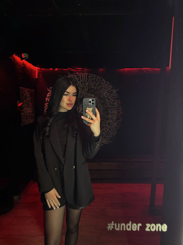  51999516  Daria, 25 ,    