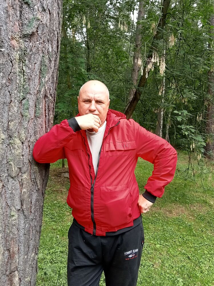  35814396  Yuriy, 49 ,    