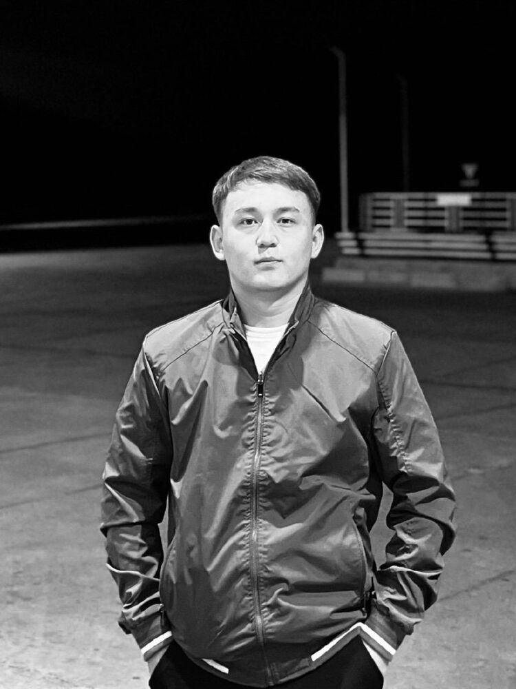  ,   Yernar, 19 ,   ,   