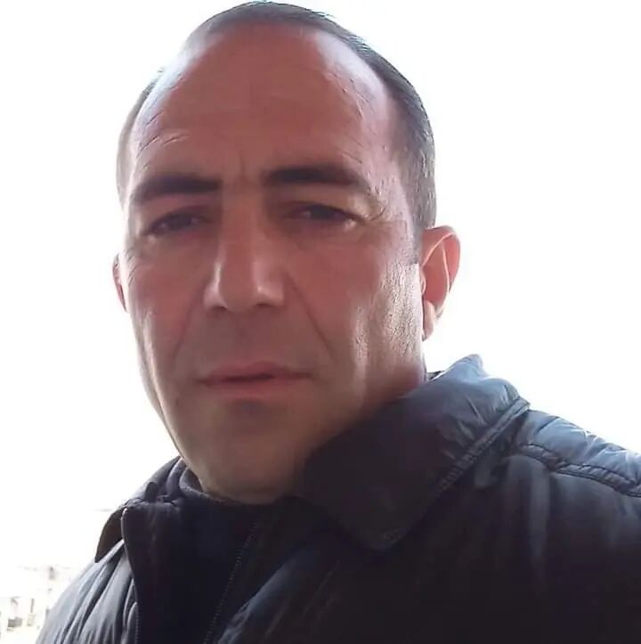  36734866  Vardan, 42 ,    