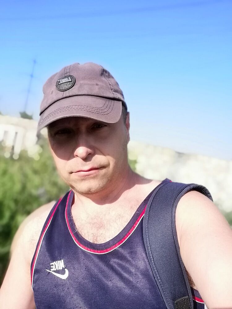  20689346  , 49 ,     
