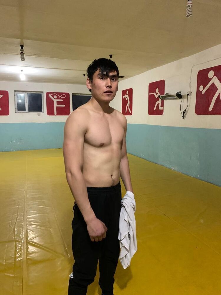  39611706  Aidar, 27 ,    