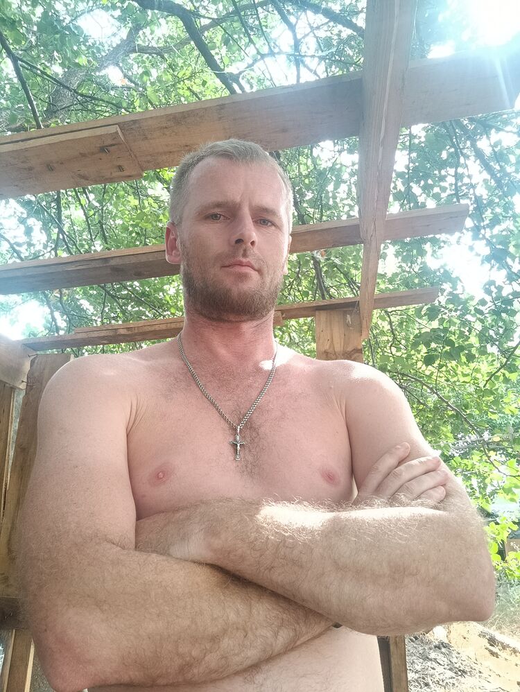  45768526  , 37 ,    