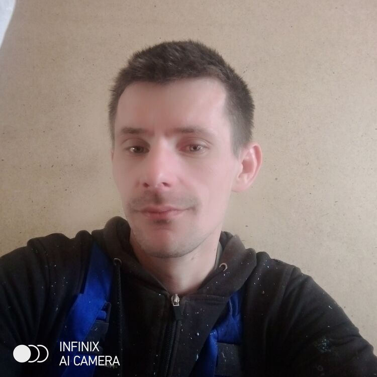  44485286  Kolia, 35 ,    