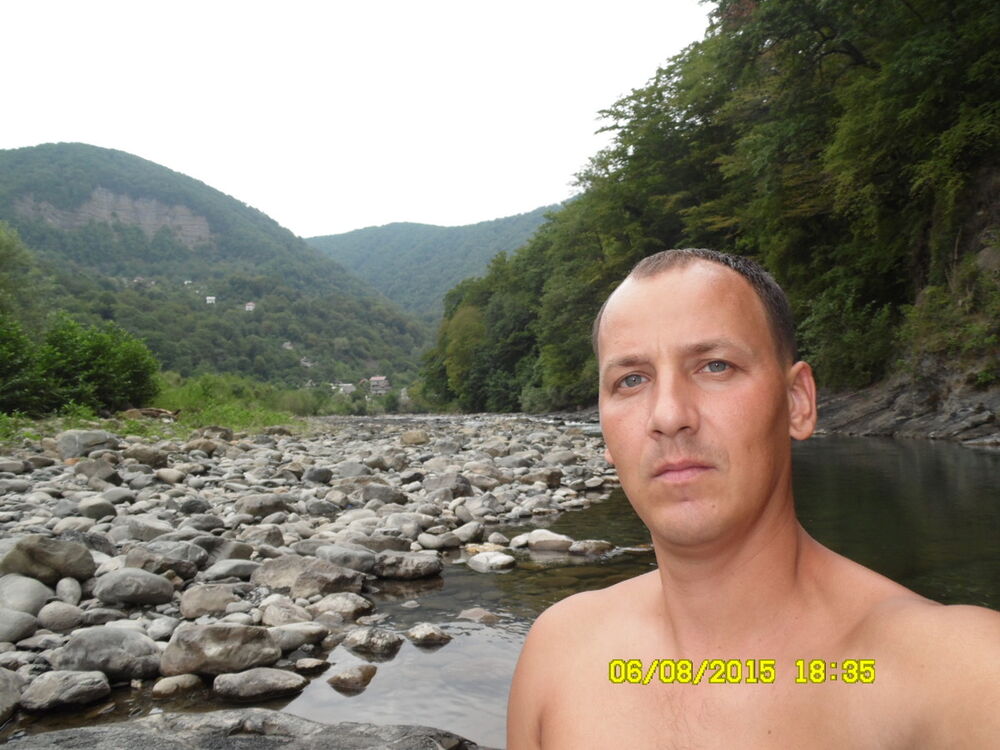  --,   , 44 ,  