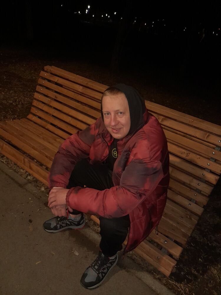  46744056  , 35 ,    