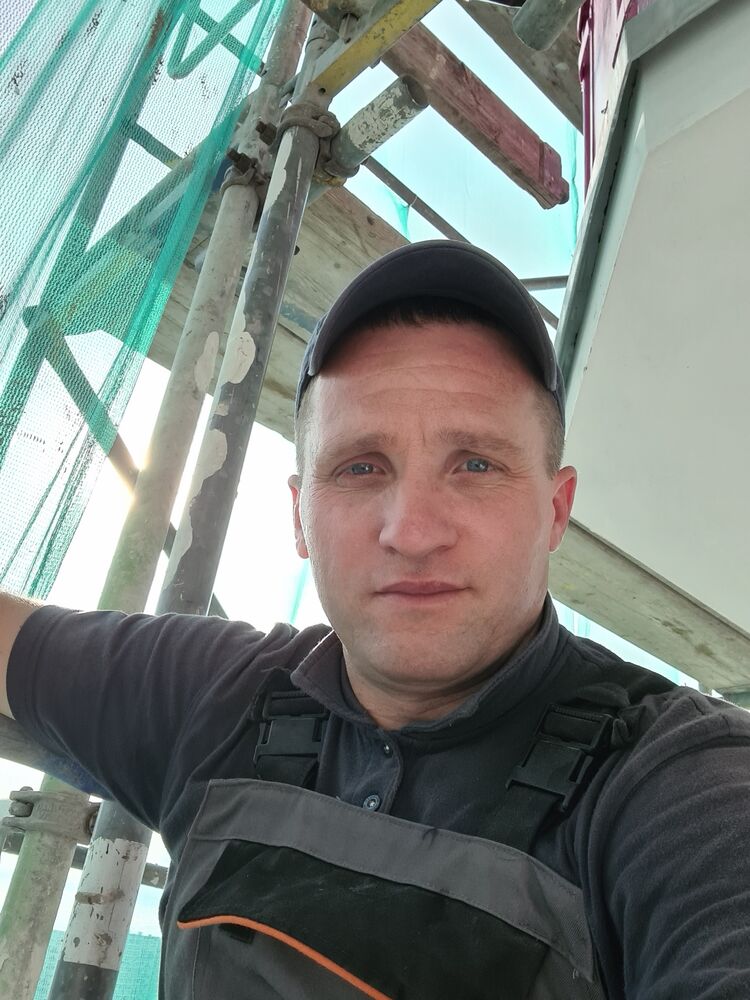  Ciecierzyn,   Dima, 44 ,   ,   