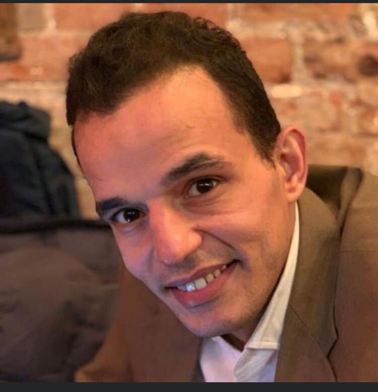  37261836  Sami, 34 ,    