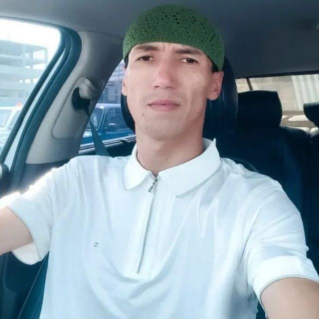 53335256  Altinbek, 32 ,    