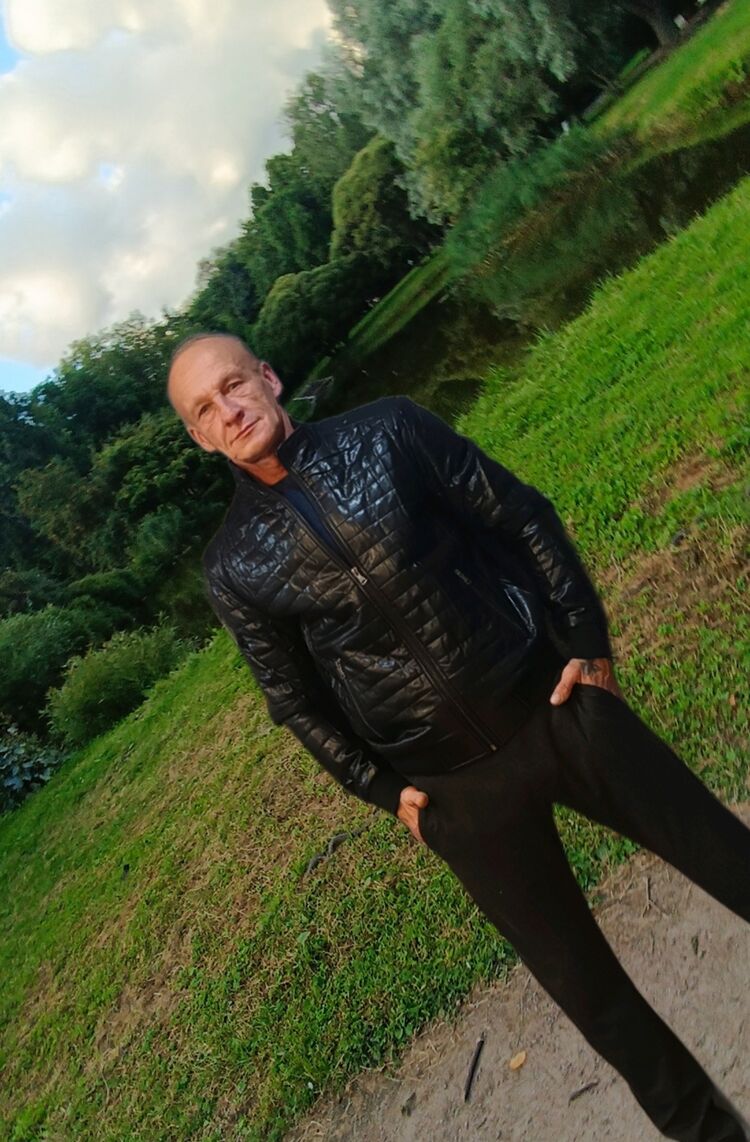  -,   , 48 ,  