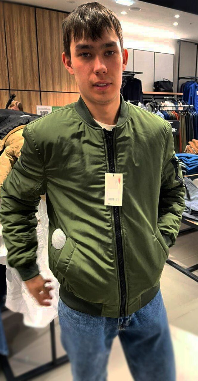  ,   Albert, 24 ,   ,   