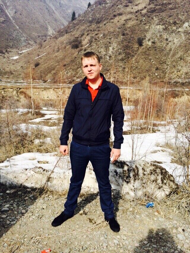  6020486  Denis, 35 ,    