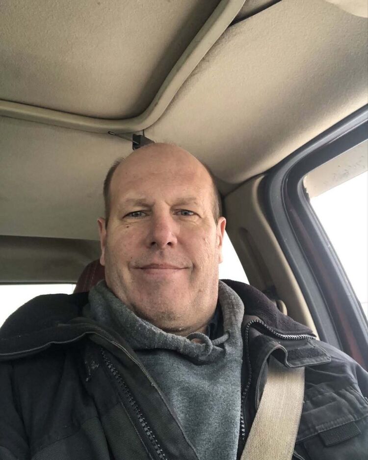  48817186  Julien, 50 ,    Charenton-Le-Pont