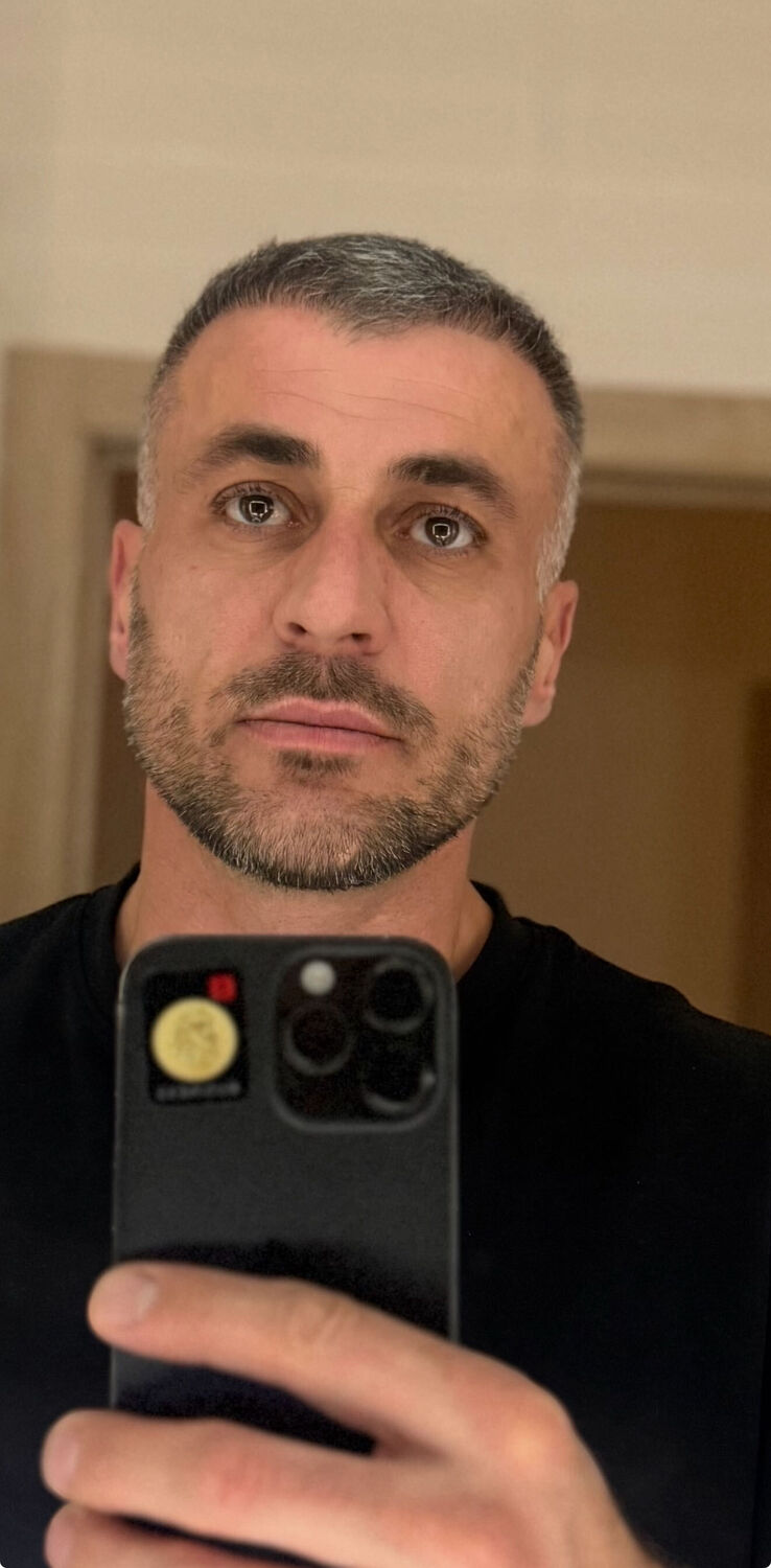  54132916  Viewer, 41 ,    