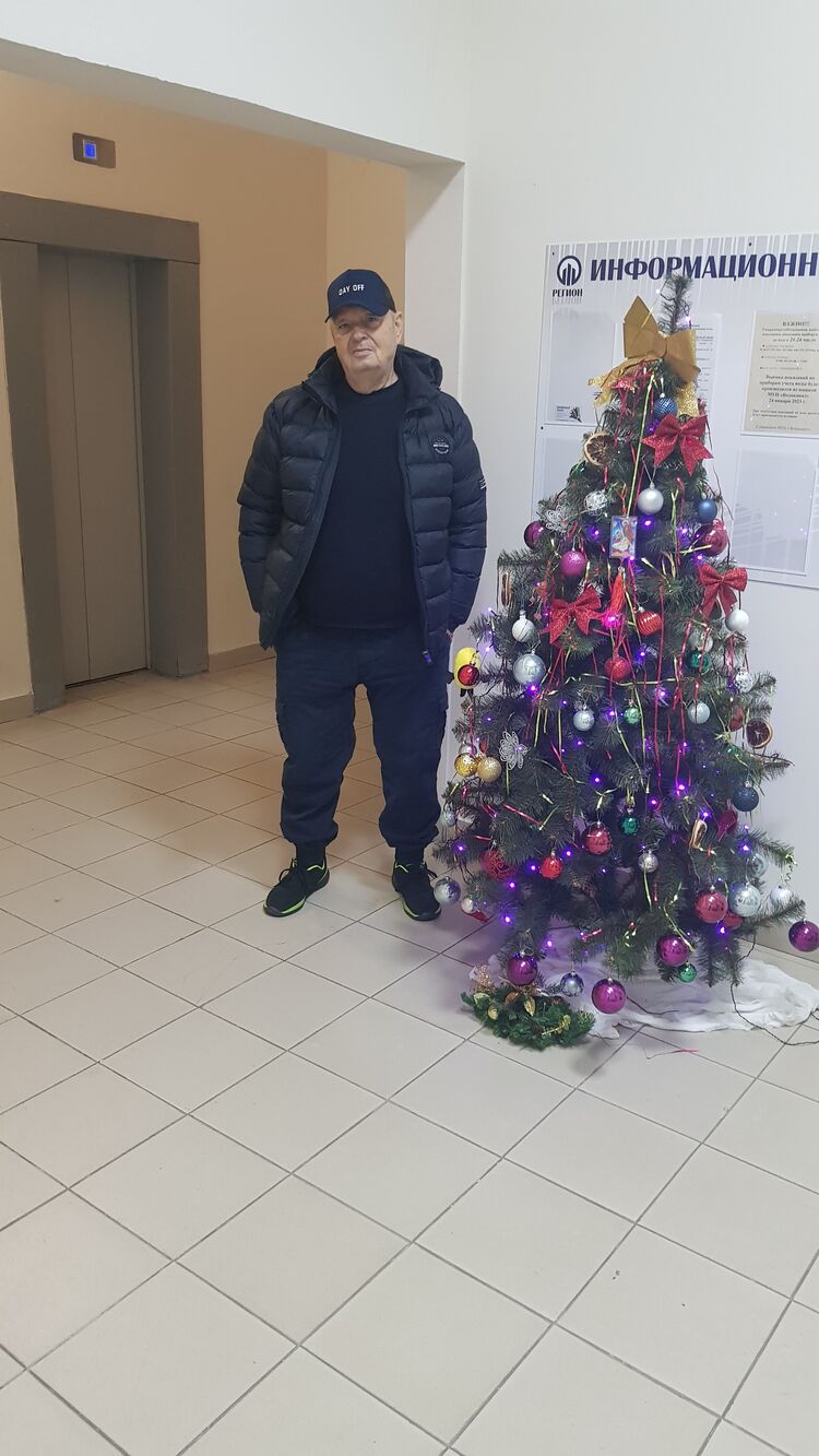  ,   Victor, 62 ,   c 