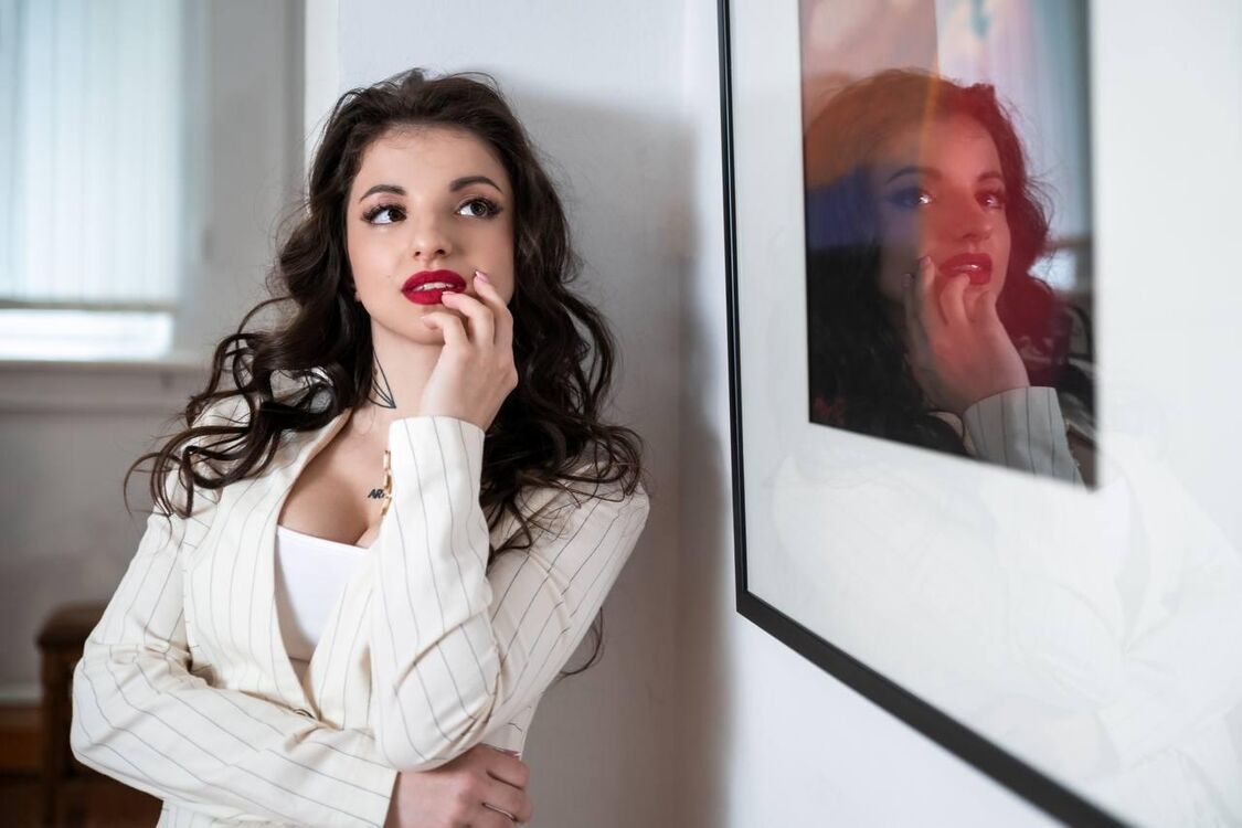  37494756  , 22 ,    -