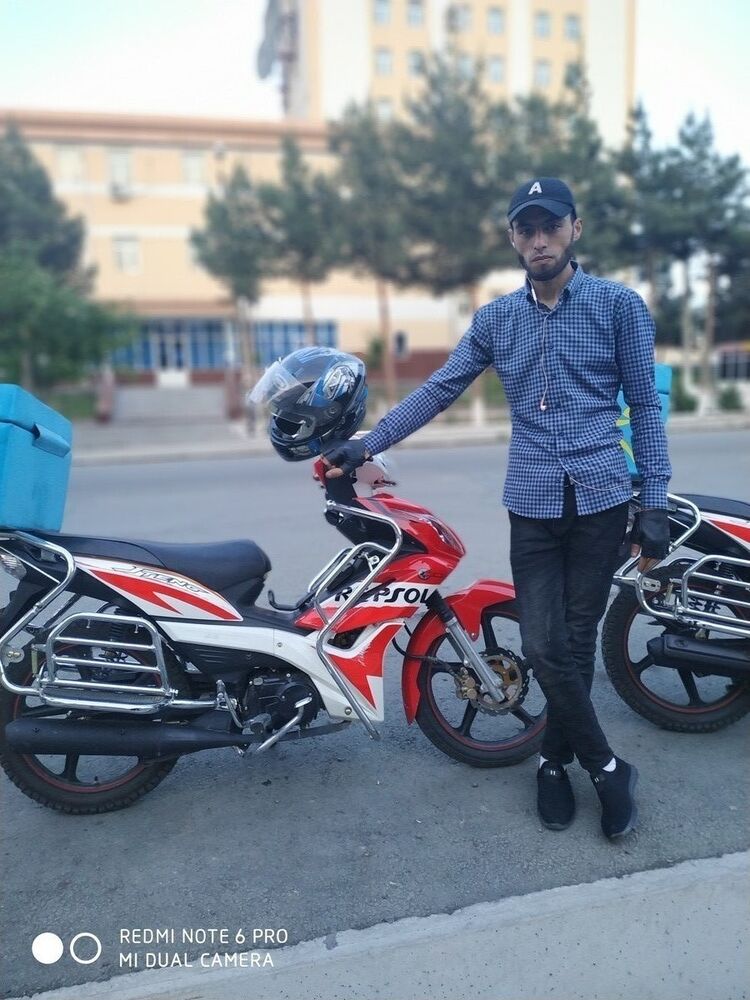  15908636  Salih, 35 ,    