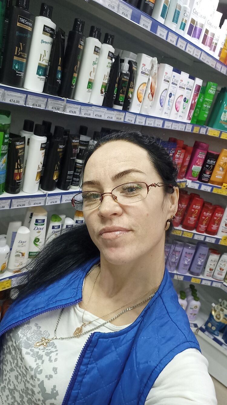  42469476  Maria, 39 ,    
