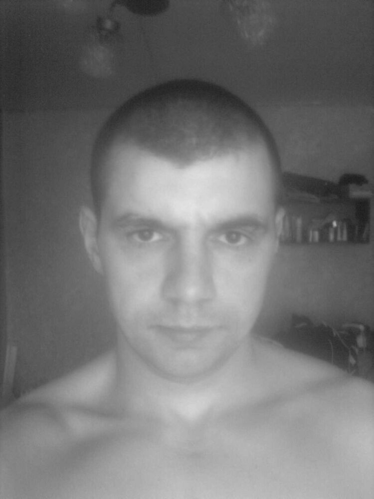  4497996  Denis, 42 ,    