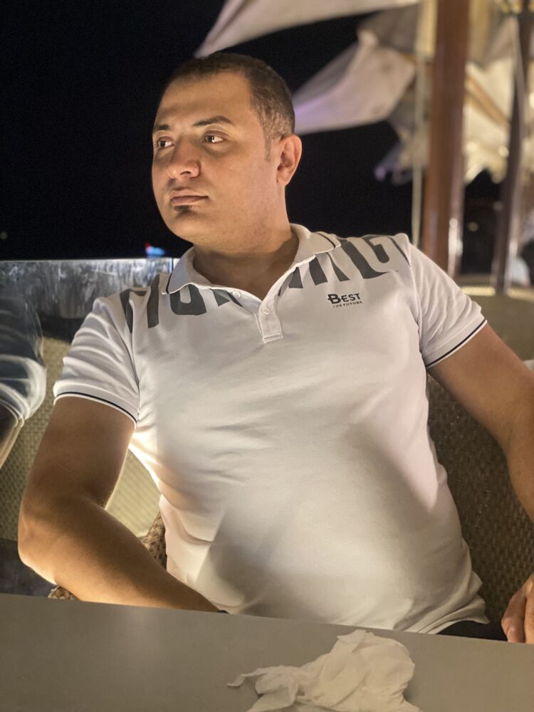  Fontvieille,   Ahmed, 42 ,   ,   , c , 