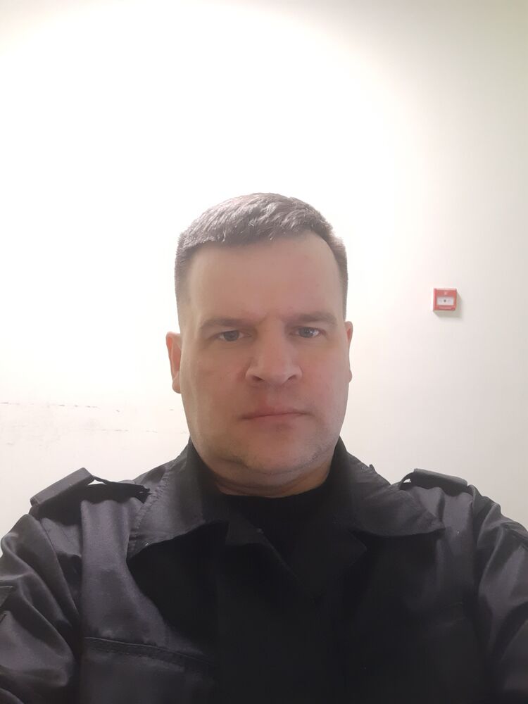  ,   Denis, 41 ,   ,   , c 