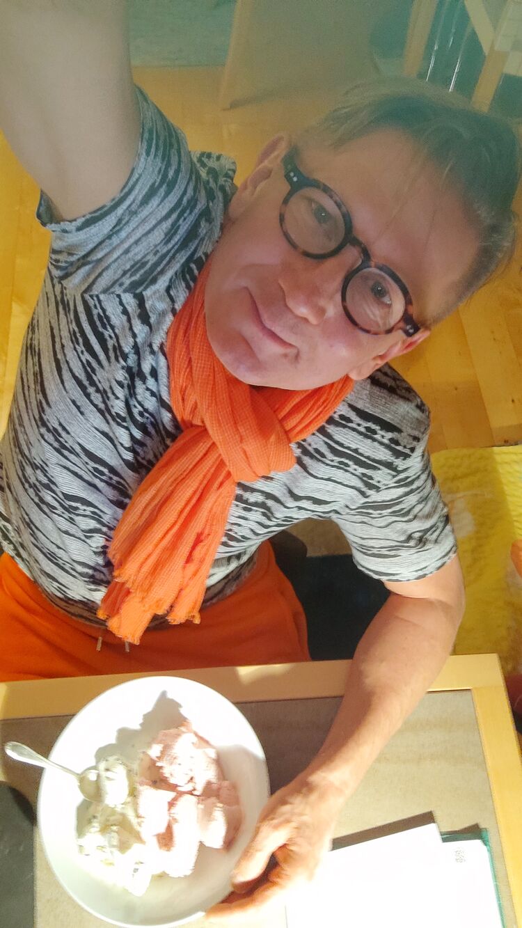  Ahrensburg,   , 51 ,     , c 