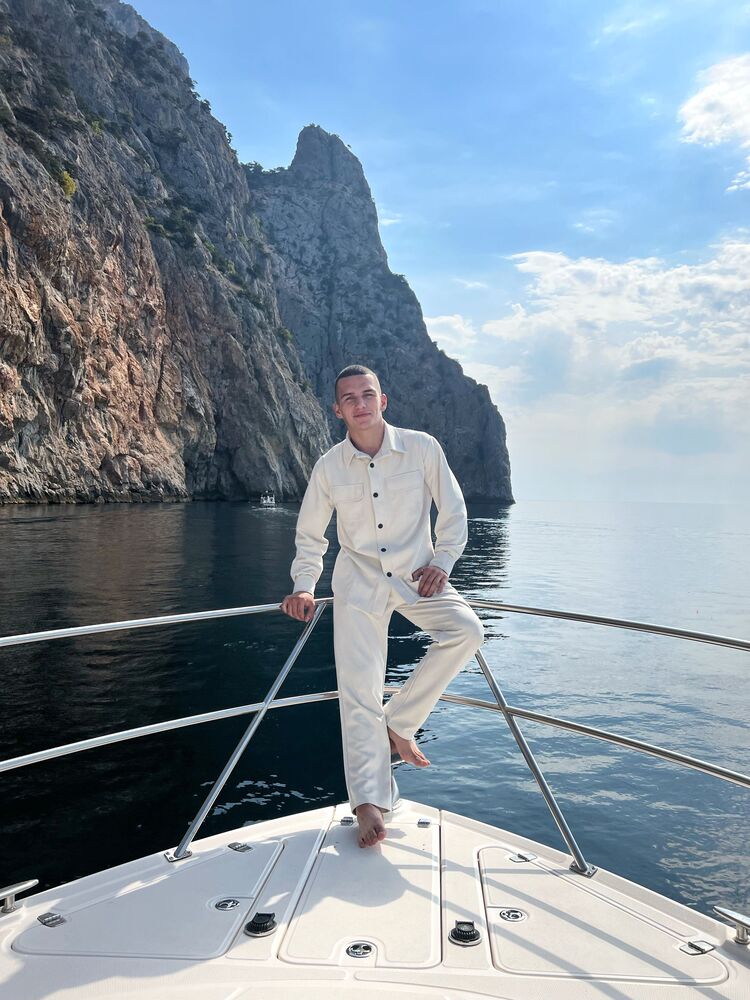  ,   Elvis, 25 ,   ,   
