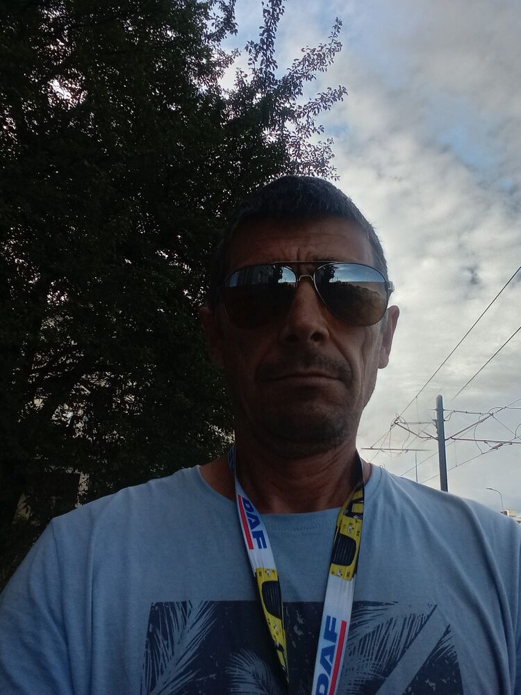  47471296  Ivan, 53 ,    