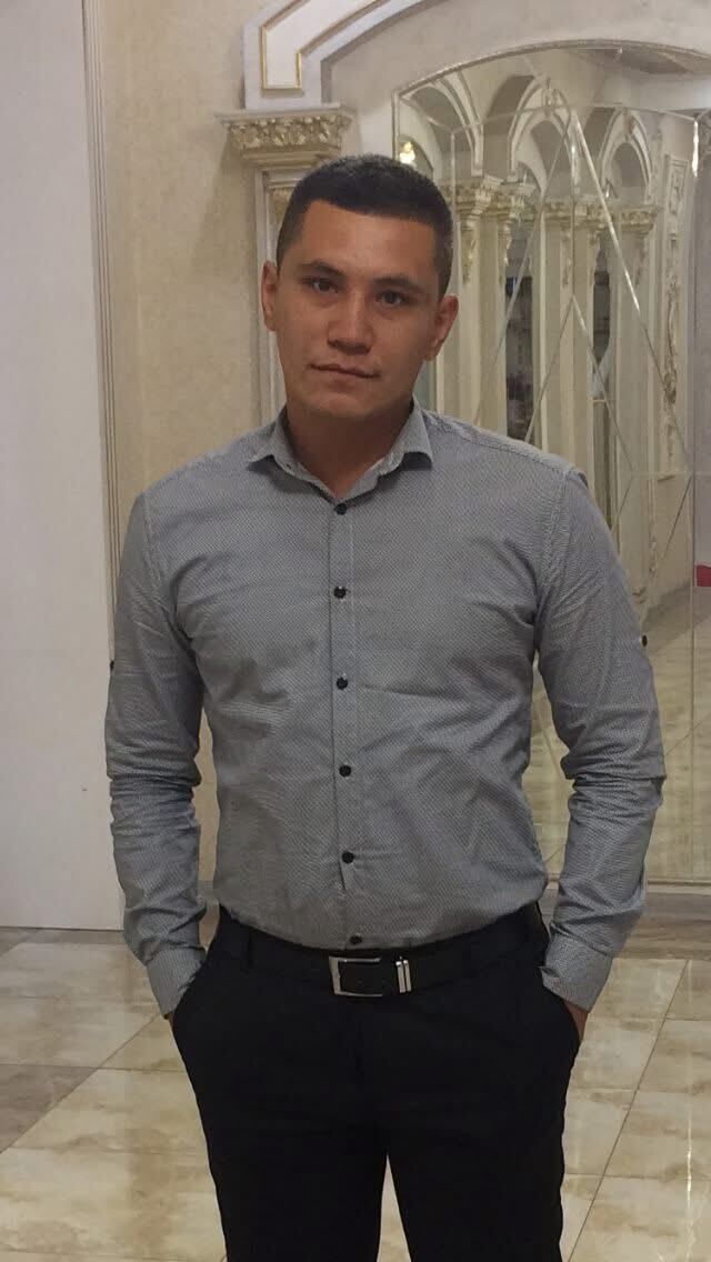  54571886  Ruzimat, 37 ,    