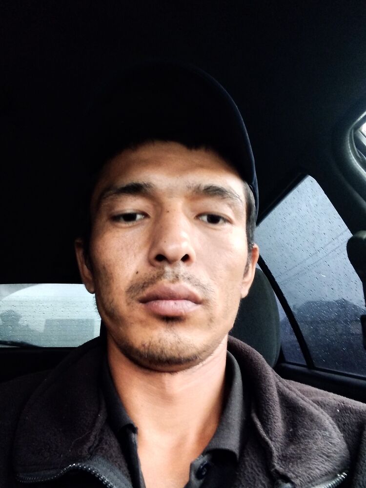  26192936  Alisher, 36 ,    