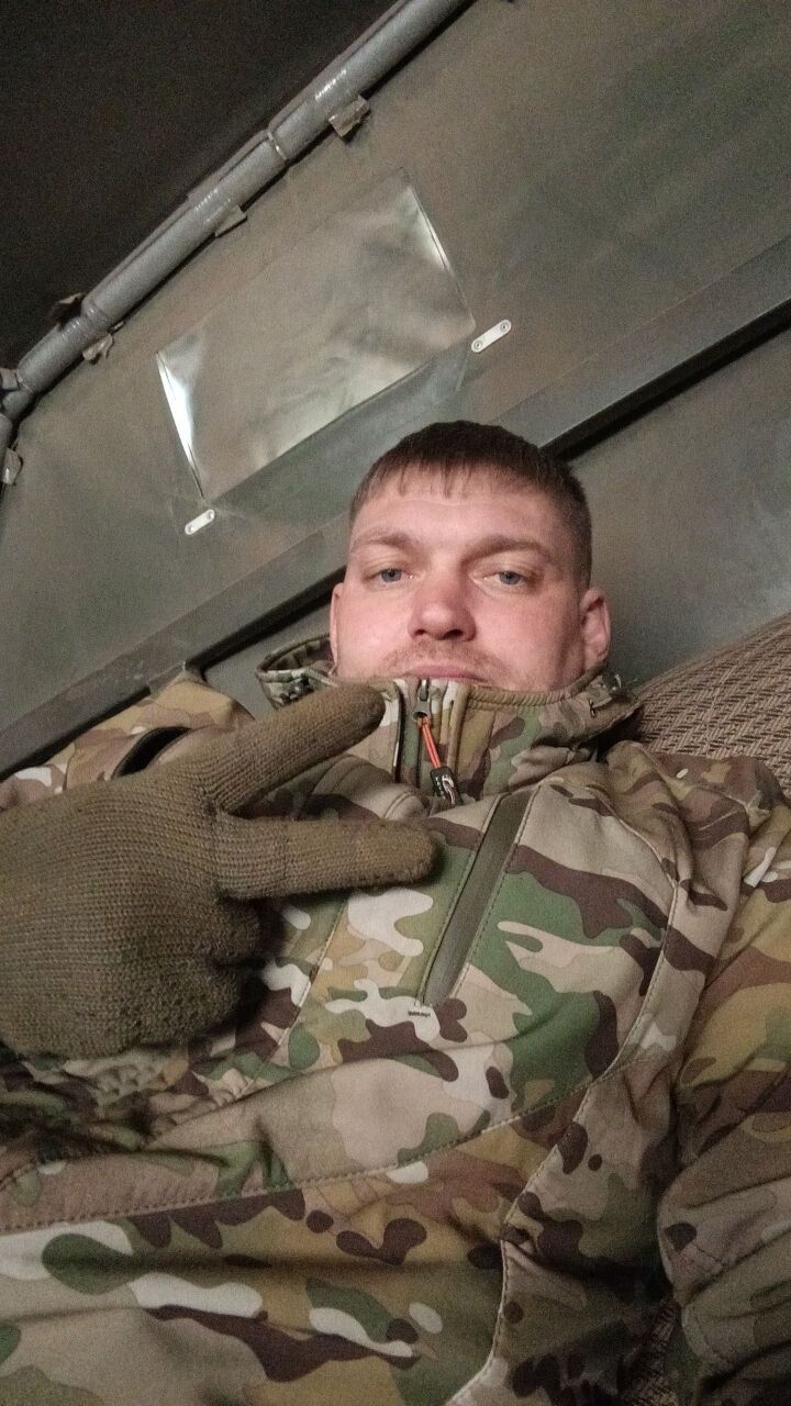  43050936  , 35 ,    
