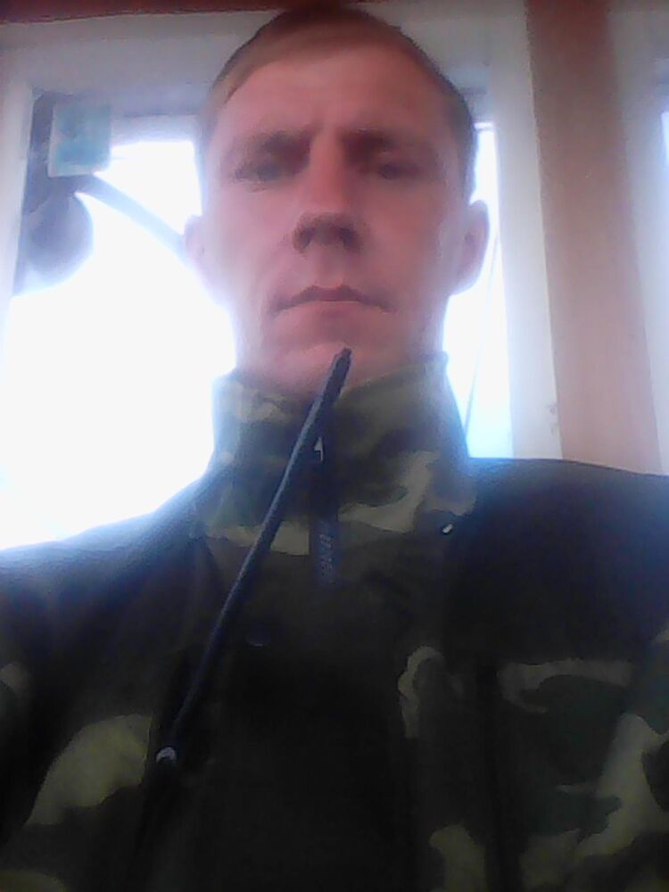  33038046  Valery, 36 ,    