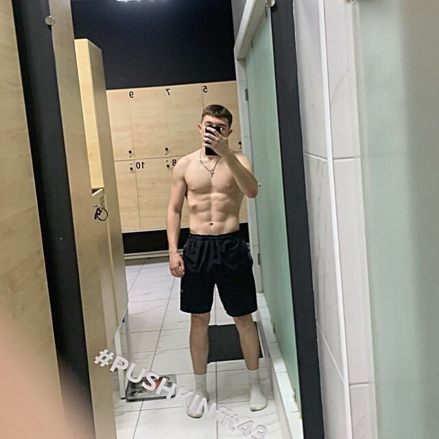  43437366  Vlad, 24 ,    