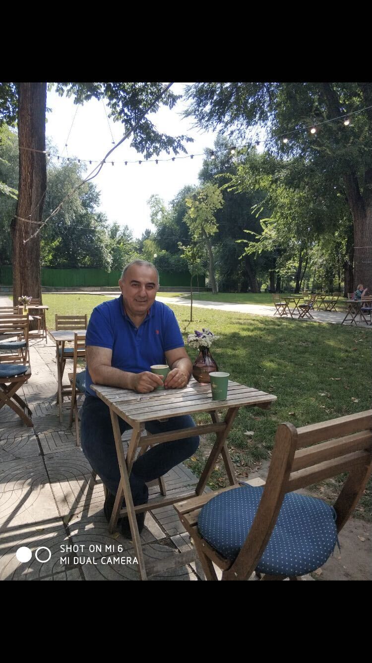 ,   Oleg, 49 ,   ,   