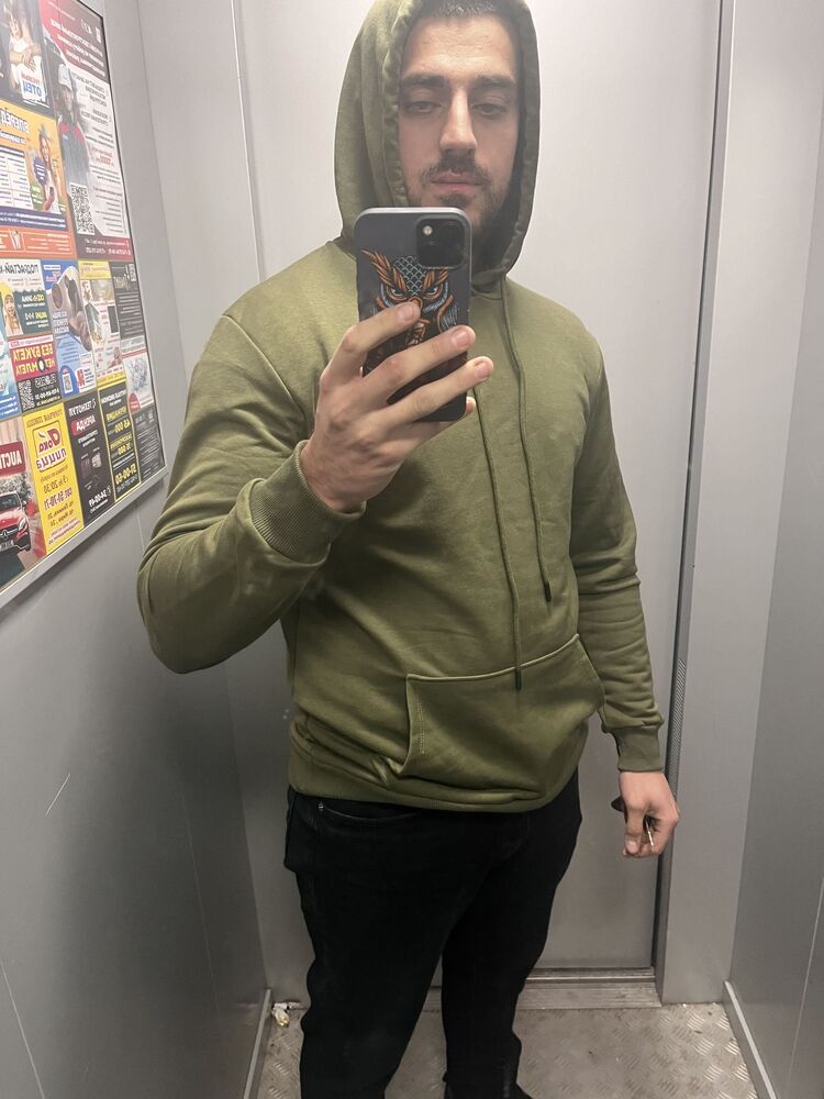  46776036  , 29 ,    