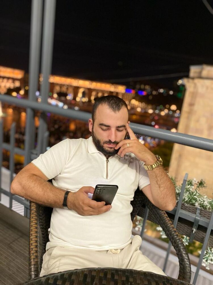  51808806  , 32 ,    