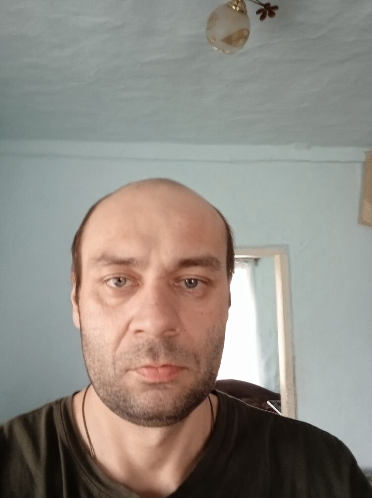 42720276  , 39 ,    