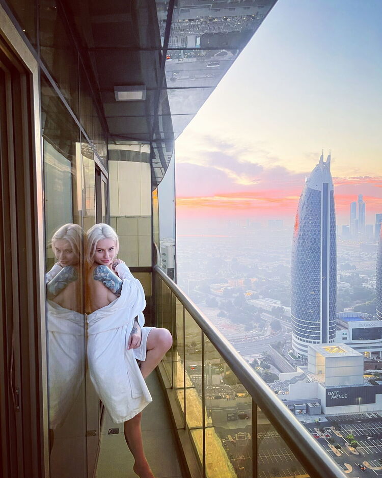  ,   Julia, 29 ,     , c 