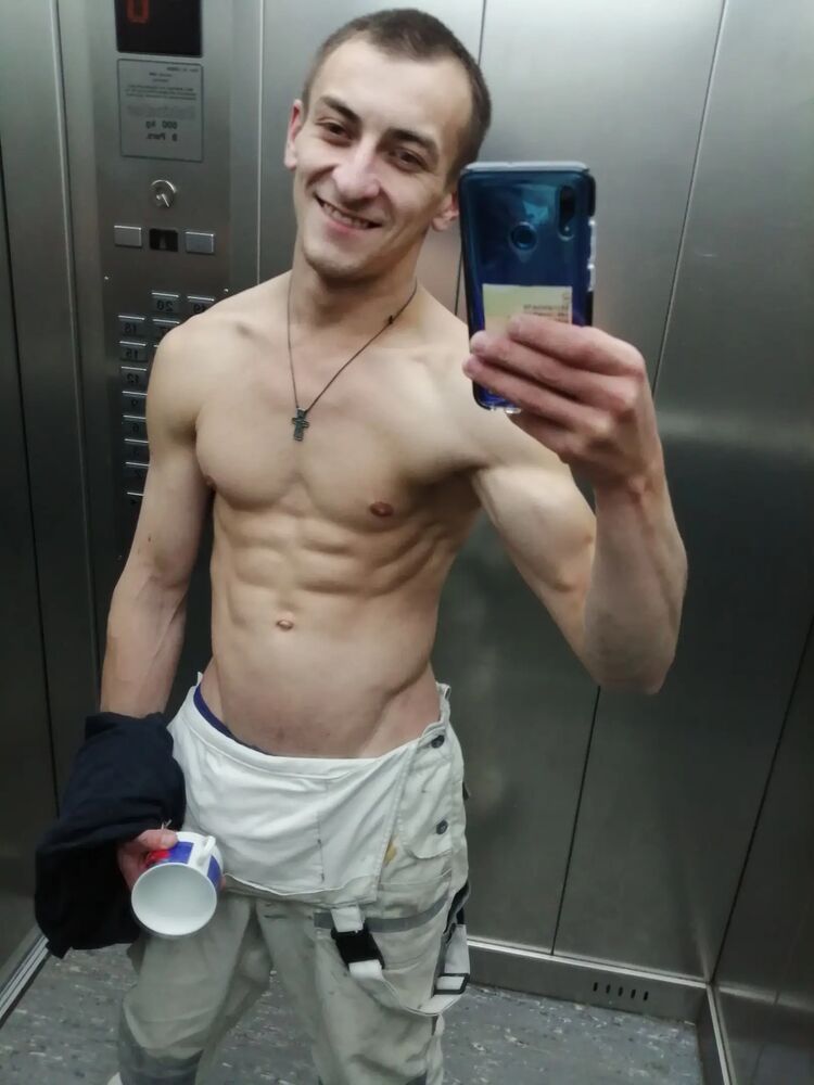  ,   Oleksandr, 32 ,   ,   