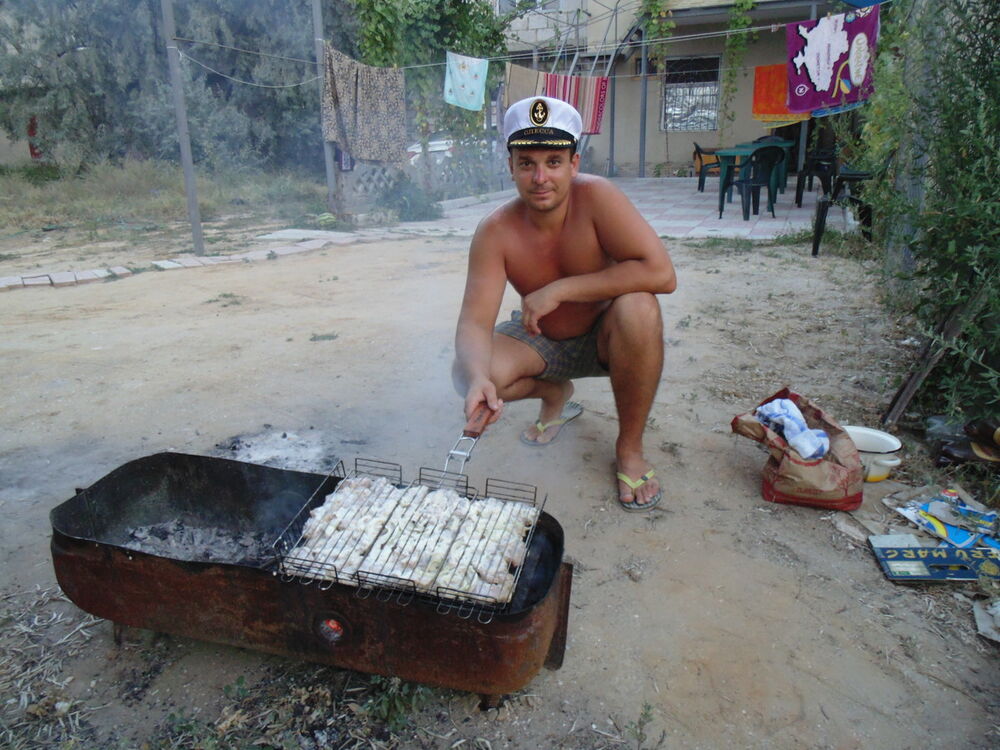  ,   Vlad, 44 ,   