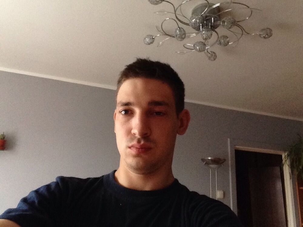  4448946  Evgenij, 38 ,    