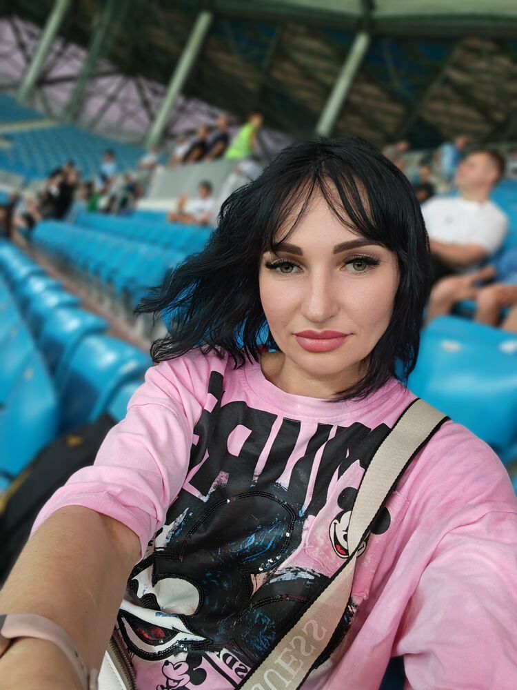  54169616  Elena, 39 ,    