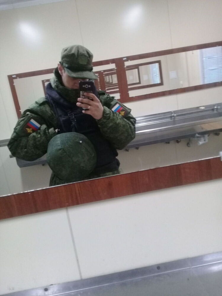  ,   Nikita, 22 ,   ,   