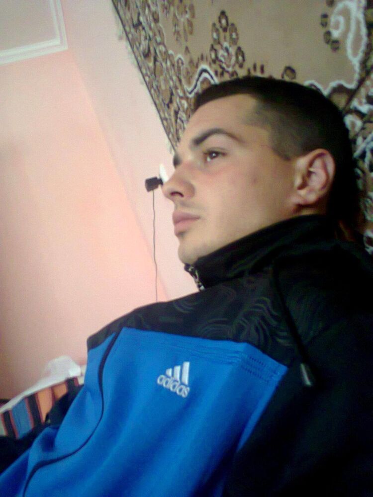  6023926  Tibi, 33 ,    