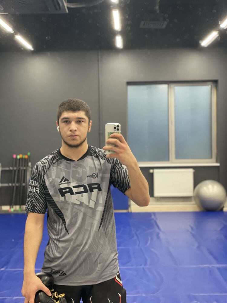  54385886  Haydar, 31 ,    