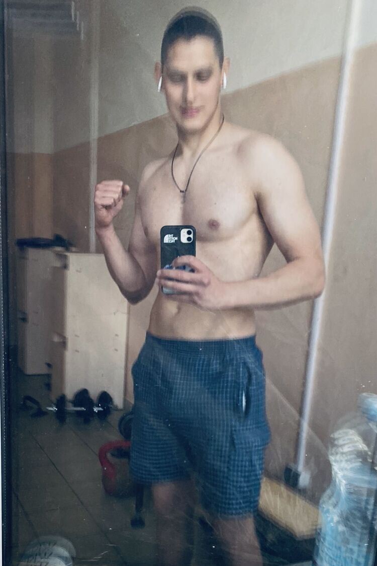  ,   Aleksander, 23 ,   ,   , c 