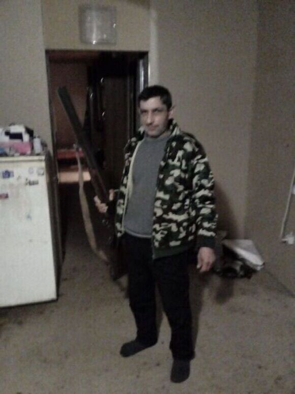  ,   Akob, 54 ,   ,   