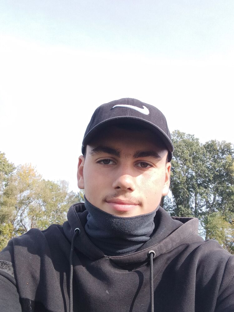  38380826  , 20 ,    